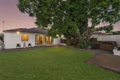 12 Slender Avenue, Smithfield NSW 2164