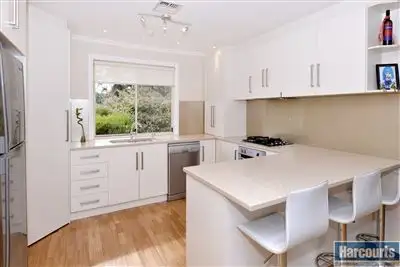 8 Redgum Place, Aberfoyle Park SA