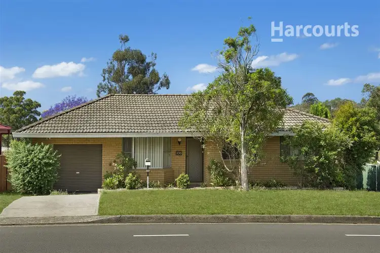 230 The Parkway, Bradbury NSW 2560