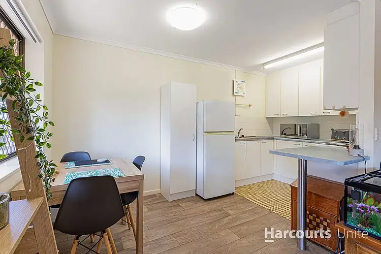 Fifth view of Homely unit listing, 5/137 Prince Edward Parade, Scarborough QLD 4020