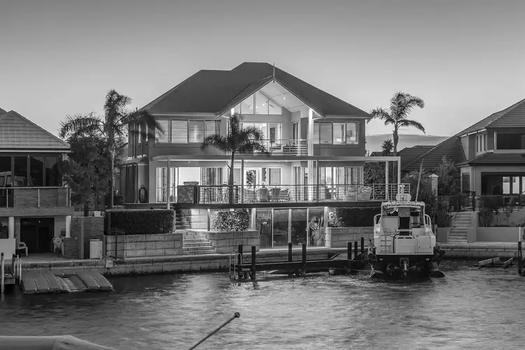 23 Nyari Court, Halls Head WA 6210