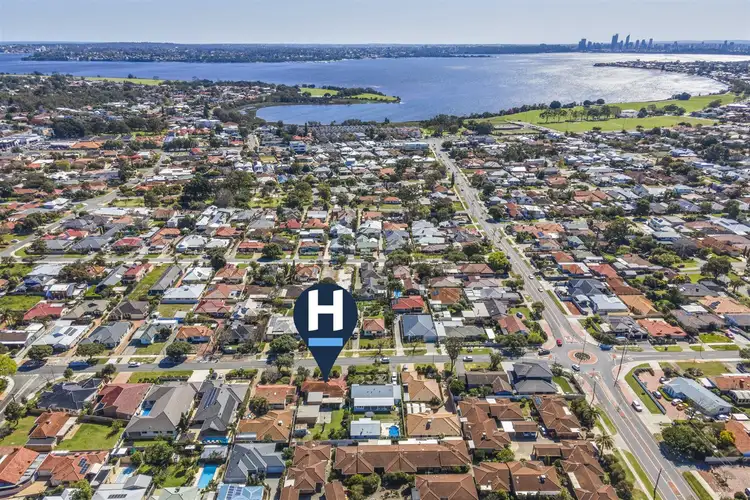 114 Kitchener Road, Alfred Cove WA 6154