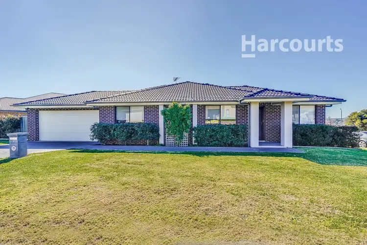2 McCabe Place, Rosemeadow NSW 2560
