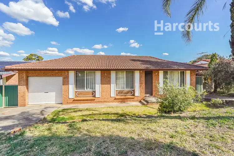 7 Silica Crescent, Eagle Vale NSW 2558