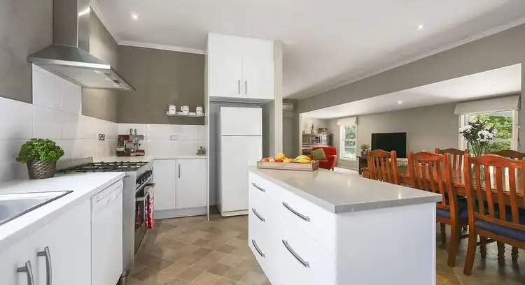 Seventh view of Homely house listing, 8 Johnston Street, Alexandra VIC 3714