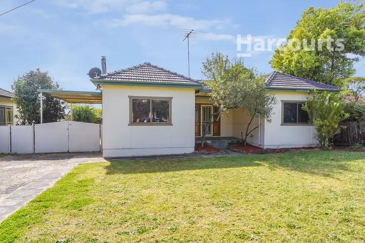 4 Cuthel Place, Campbelltown NSW 2560