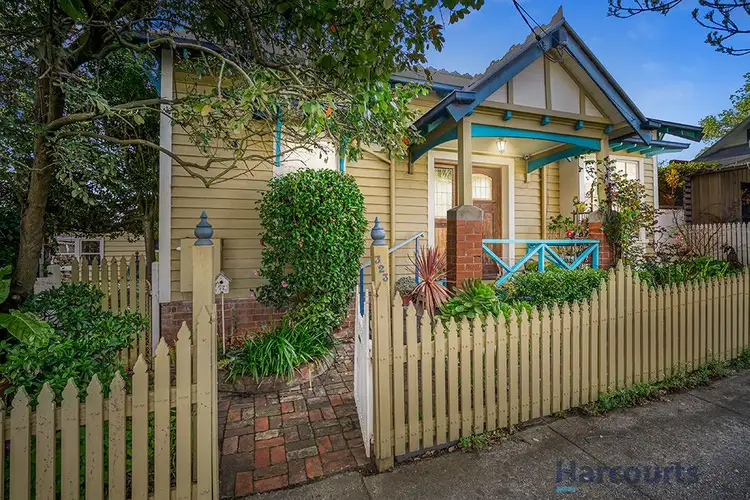 323 Neill Street, Soldiers Hill VIC 3350