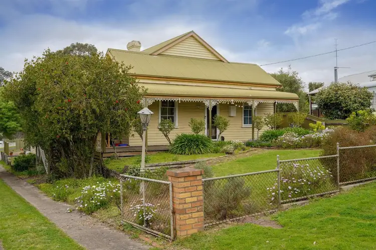 28 Shiels Terrace, Casterton VIC 3311