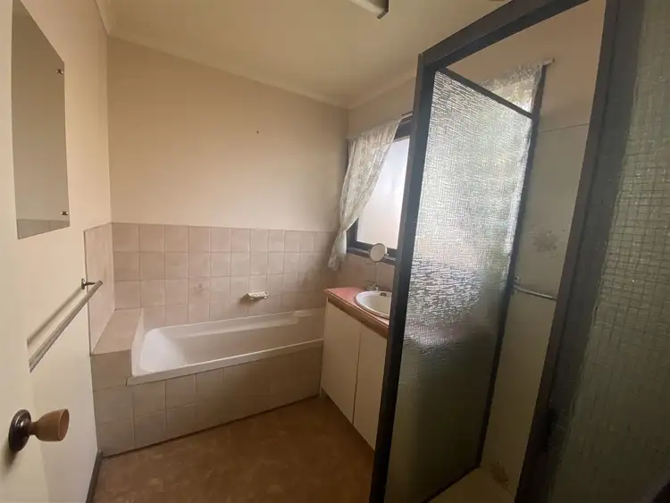 Fifth view of Homely unit listing, 1/22 Bayley Street, Alexandra VIC 3714