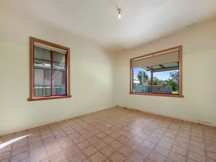 Sixth view of Homely house listing, 2 Bond Court, Wangaratta VIC 3677