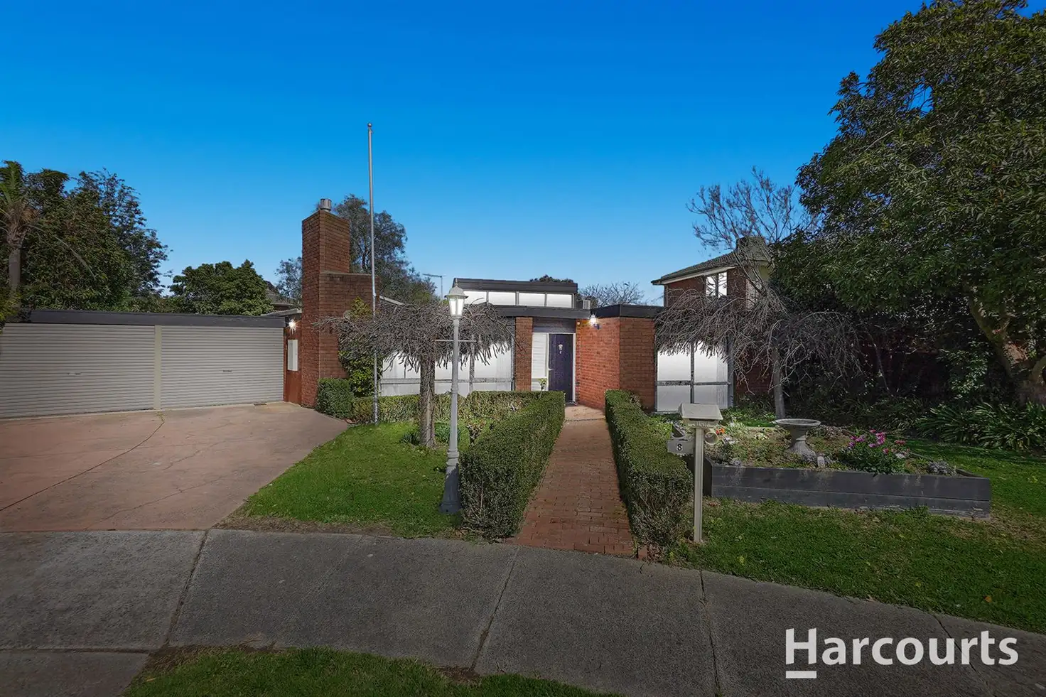 Main view of Homely house listing, 8 Knowsley court, Wantirna VIC 3152