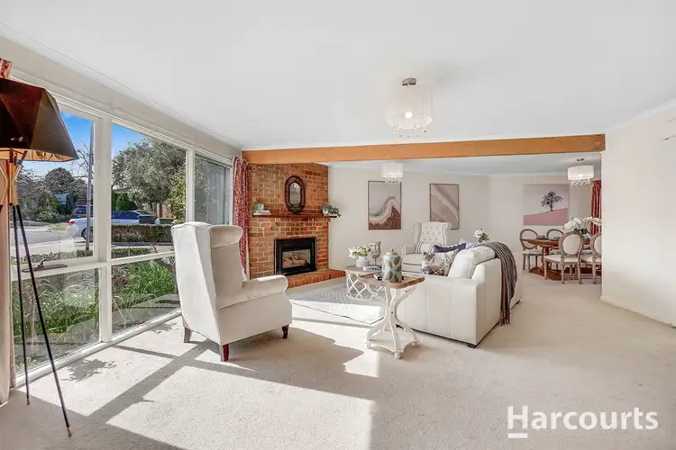 Second view of Homely house listing, 8 Knowsley court, Wantirna VIC 3152