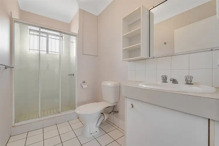 Fifth view of Homely unit listing, 4/6 Garnet, Clayfield QLD 4011