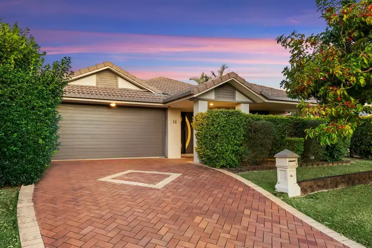 16 Grebe Circuit, North Lakes QLD 4509
