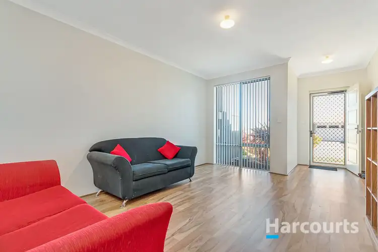 Second view of Homely house listing, 6 Alizarin Loop, Eglinton WA 6034