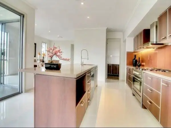 Second view of Homely house listing, 20 Pleystowe Crescent, Hendra QLD 4011