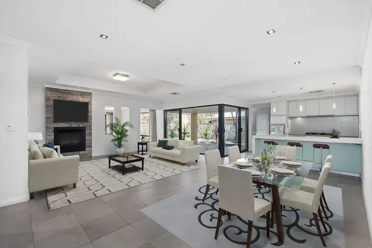 5 Mina Close, Piara Waters WA 6112