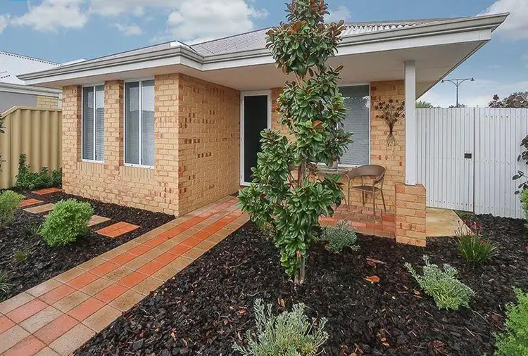 21 Essence Bend, Atwell WA 6164