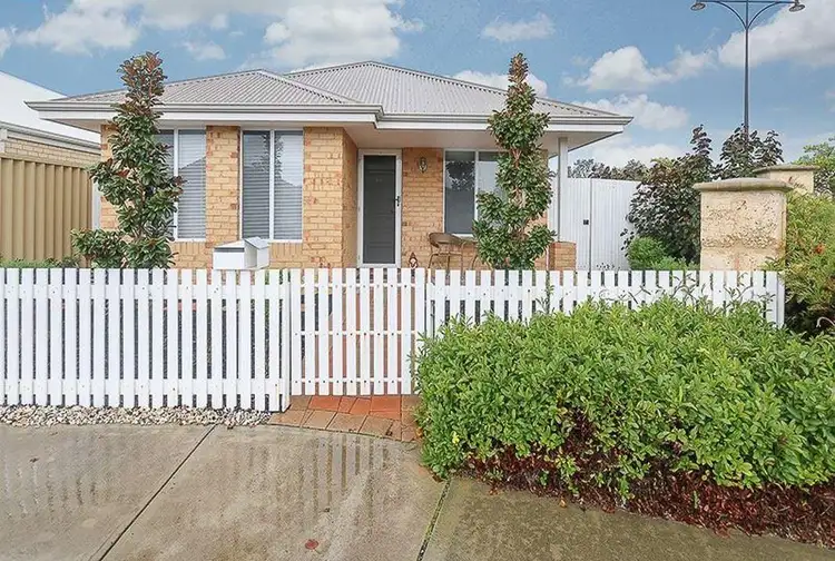 Second view of Homely house listing, 21 Essence Bend, Atwell WA 6164