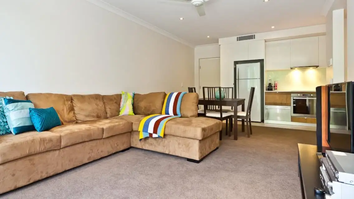 Main view of Homely unit listing, 5/32 Windsor Street, Hamilton QLD 4007