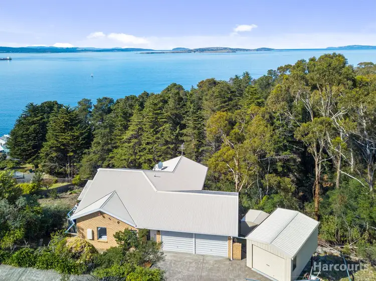 18 Pauldon Drive, Sandy Bay TAS 7005