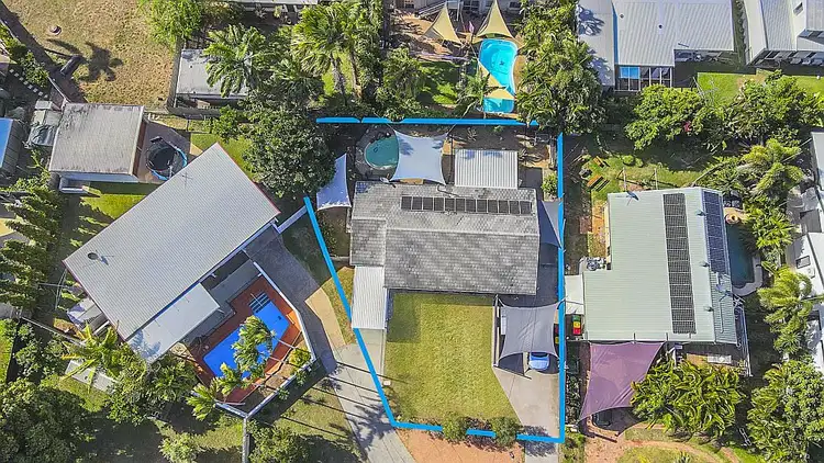 Second view of Homely house listing, 21 Seaward Crescent, Pallarenda QLD 4810