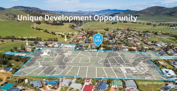 12 St Johns Circle, Richmond TAS 7025