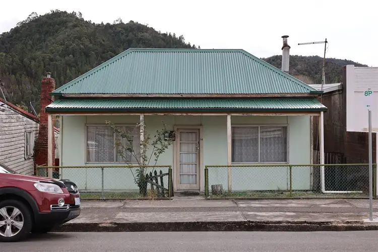 18 McNamara Street, Queenstown TAS 7467