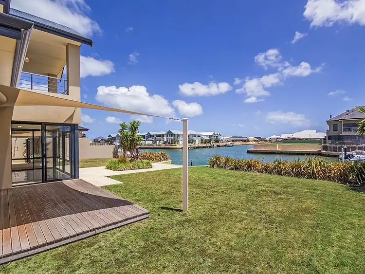 Seventh view of Homely house listing, 8 Erins Isle, Dudley Park WA 6210