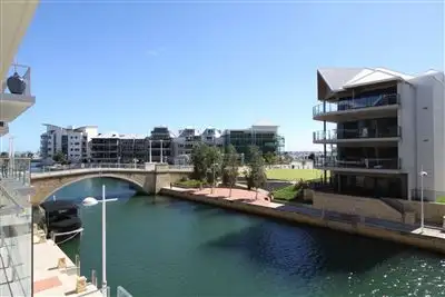 Main view of Homely unit listing, 6/26 Treviso Mews, Mandurah WA