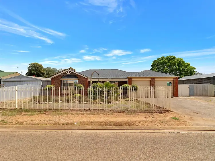 Second view of Homely house listing, 4 Jenkin Court, Mallala SA 5502