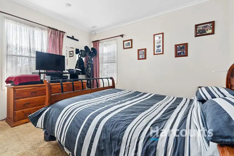 Fifth view of Homely house listing, 1 Cercis Court, Doveton VIC 3177