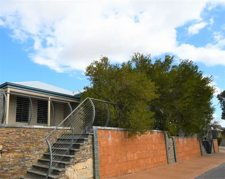 112 Elmridge Parkway, Ellenbrook WA 6069