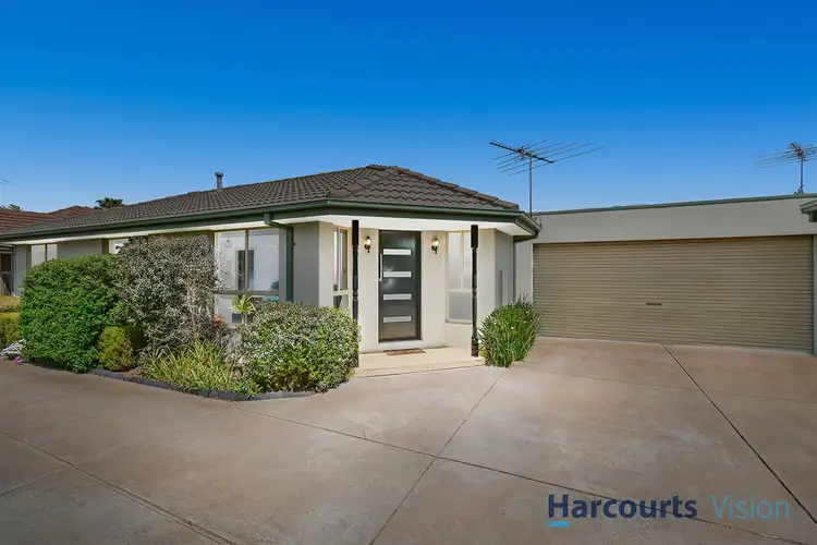 2/50 Berembong Drive, Keilor East VIC 3033