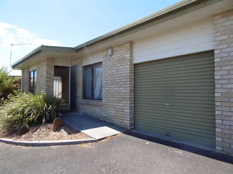 4/10 Robert Street, Smithton TAS 7330