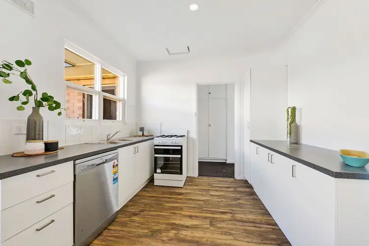 Fifth view of Homely house listing, 2 Emerald Road, Morphett Vale SA 5162