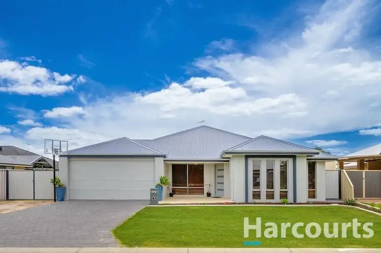 8 Sparrow Crescent, Broadwater WA 6280