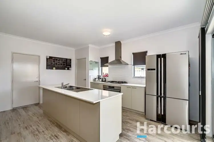 Fifth view of Homely house listing, 8 Sparrow Crescent, Broadwater WA 6280