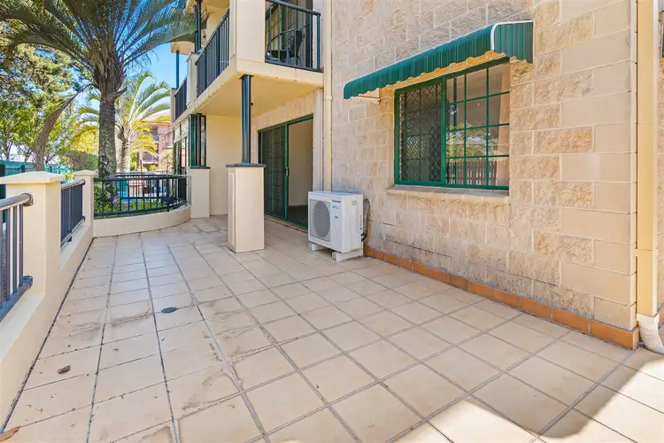 2/152-154 High Street, Southport QLD 4215