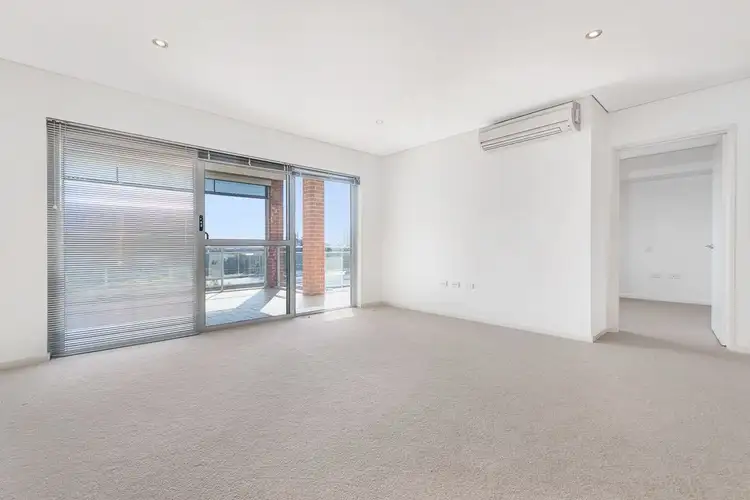 Second view of Homely retirement listing, 44/10 Roebuck Drive, Salter Point WA 6152