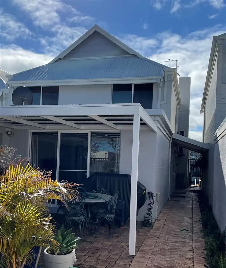 75 Waterside Drive, Dudley Park WA 6210