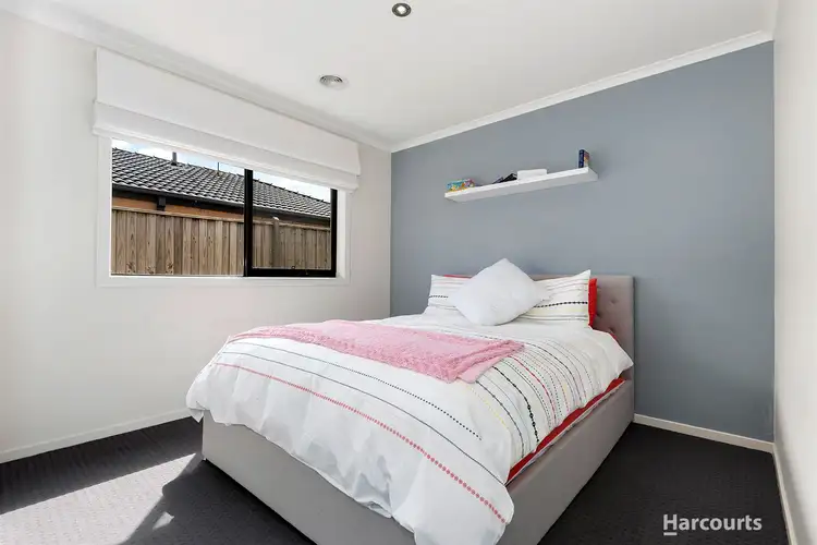 Sixth view of Homely house listing, 5 Alice Mary Road, Cranbourne West VIC 3977