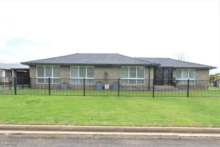16 French Street, Cootamundra NSW 2590