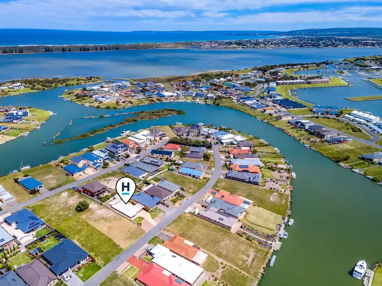 156 Wentworth Parade, Hindmarsh Island SA 5214