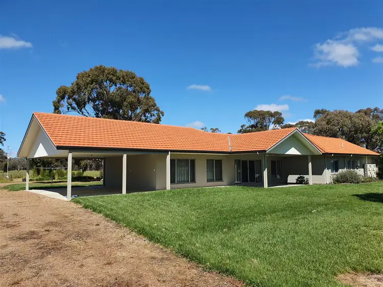 16 Hills Road, Euroa VIC 3666