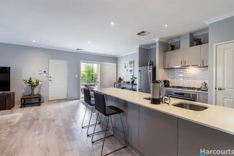 Second view of Homely house listing, 7 Grasswren Way, Alkimos WA 6038
