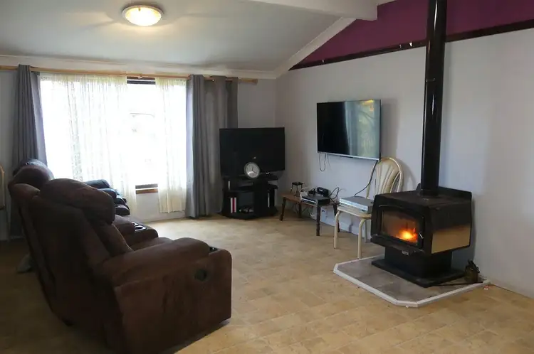 Fifth view of Homely house listing, 2 Williams Court, Palgarup WA 6258