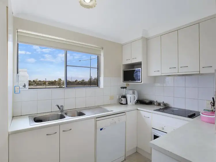 Sixth view of Homely apartment listing, 1/260 Kingsford Smith Drive, Hamilton QLD 4007