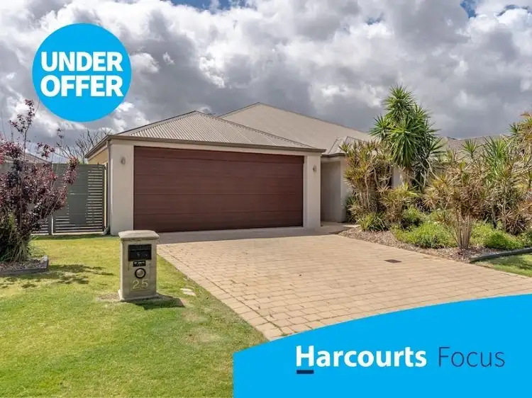 25 Oak Ridge Meander, Success WA 6164