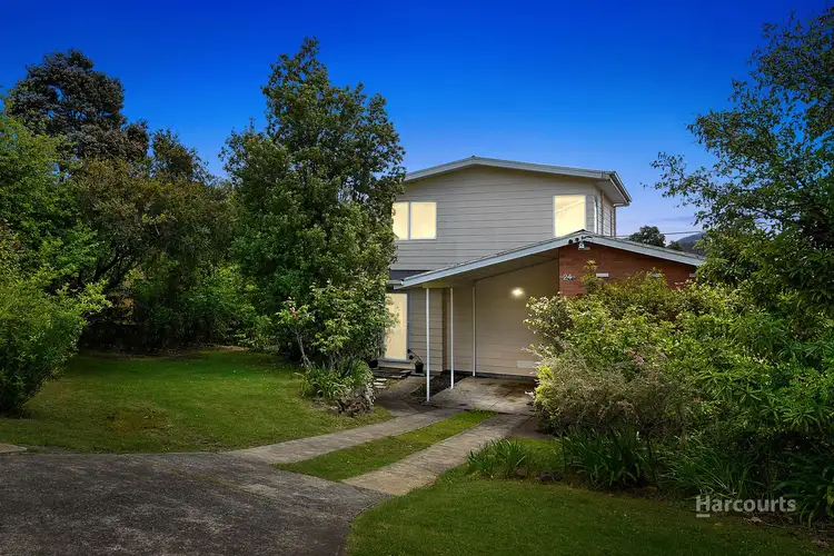 24 Cottesloe Street, Lindisfarne TAS 7015